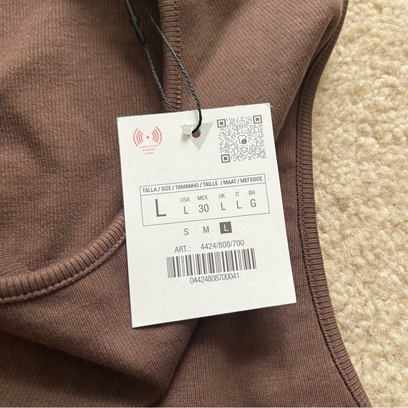 Zara | Ribbed Cut Out Tank - Picture 4 of 5